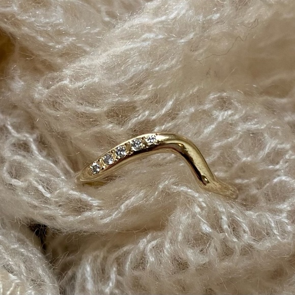 10k YG Wave ring - Picture 2 of 6